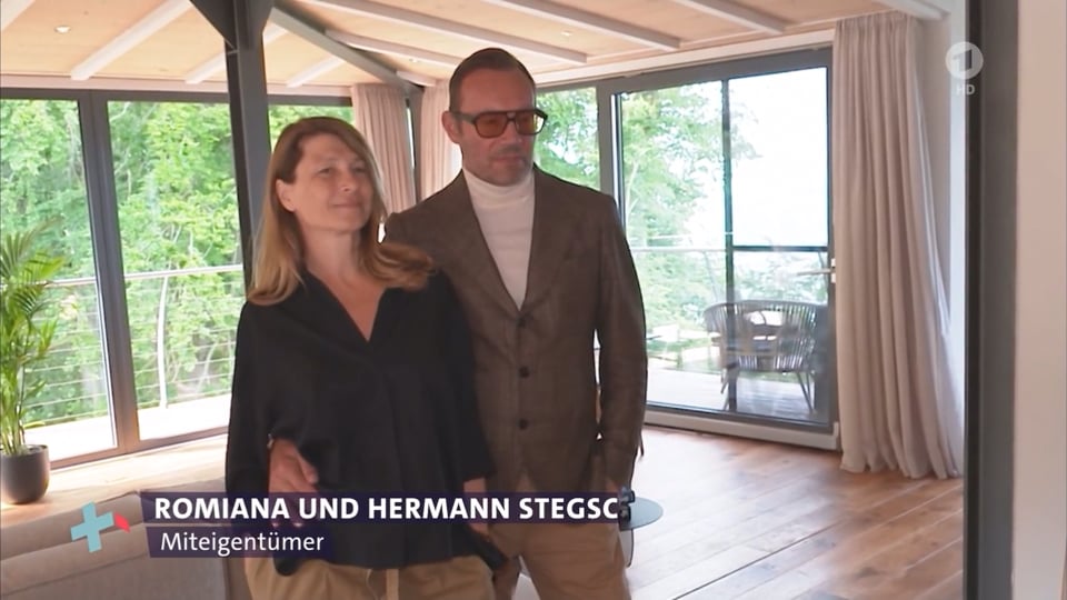 Kadr z materiału MYNE: MYNE in TV - ARD reports "Traum-Ferienimmobilien an Traumorten im Co-Ownership-Modell"