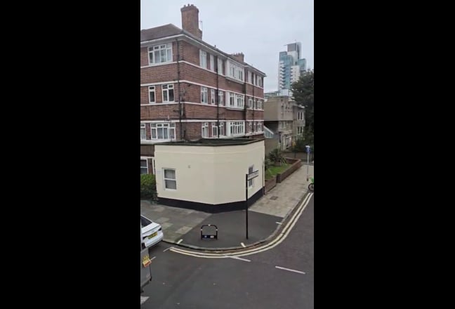 South-facing double room in London Bridge Main Photo