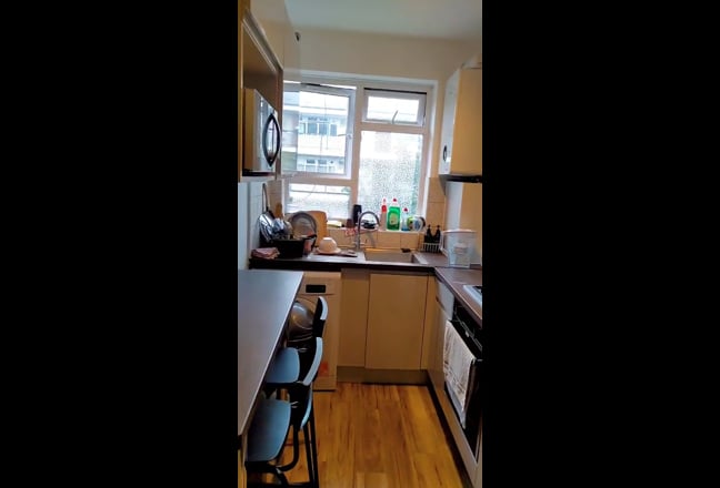 Flat in Northwest London Main Photo