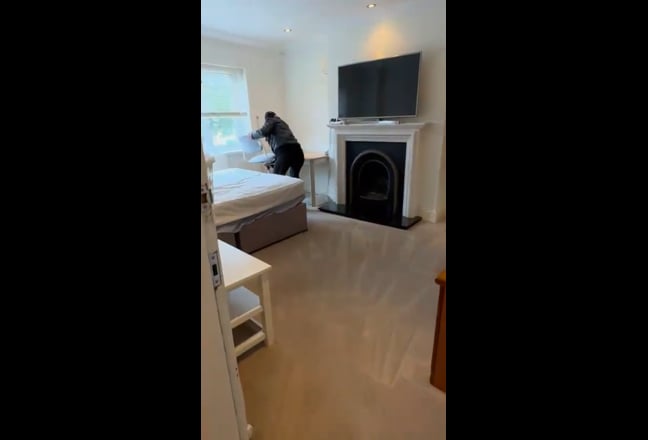 Furnished Double Room | All Bills Included | Near  Main Photo