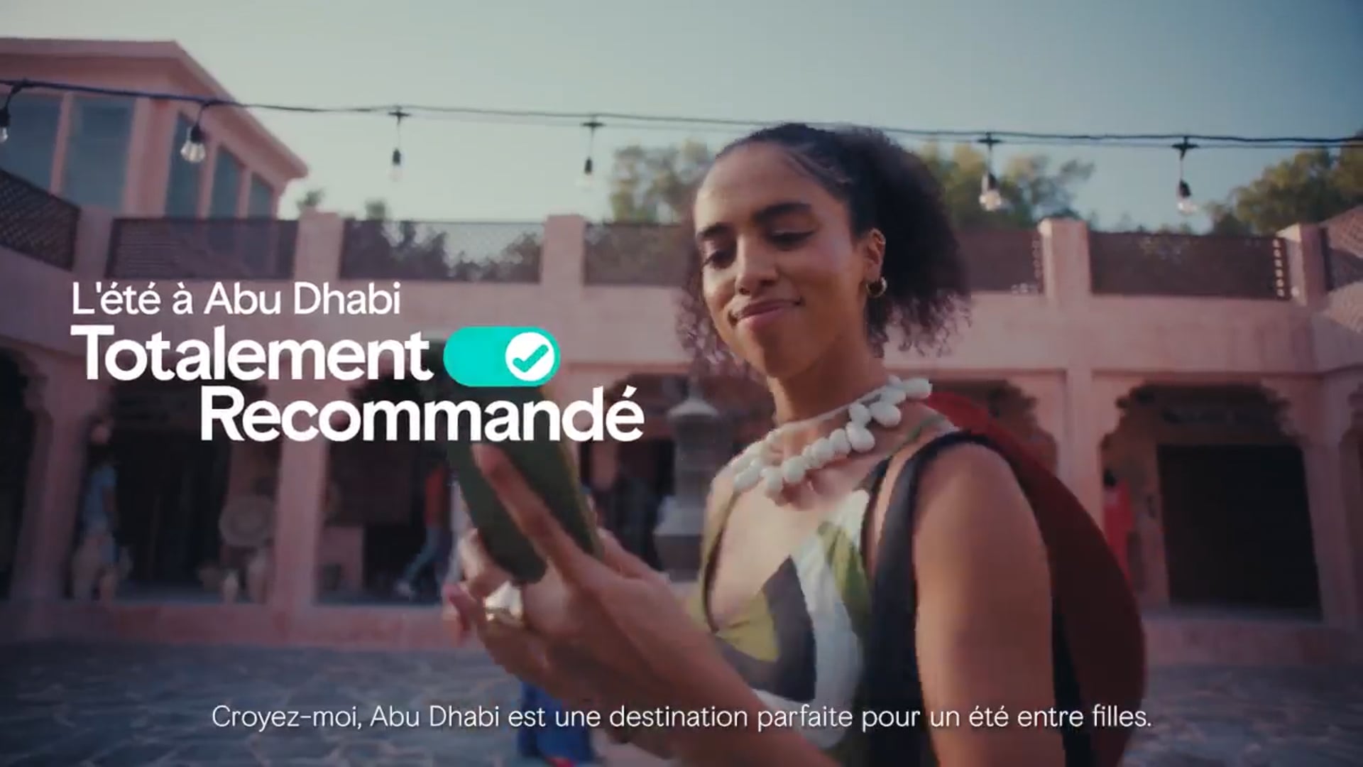 Vidéo Pub Abu Dhabi (conversationnel, jeune, positif, complice, amical)