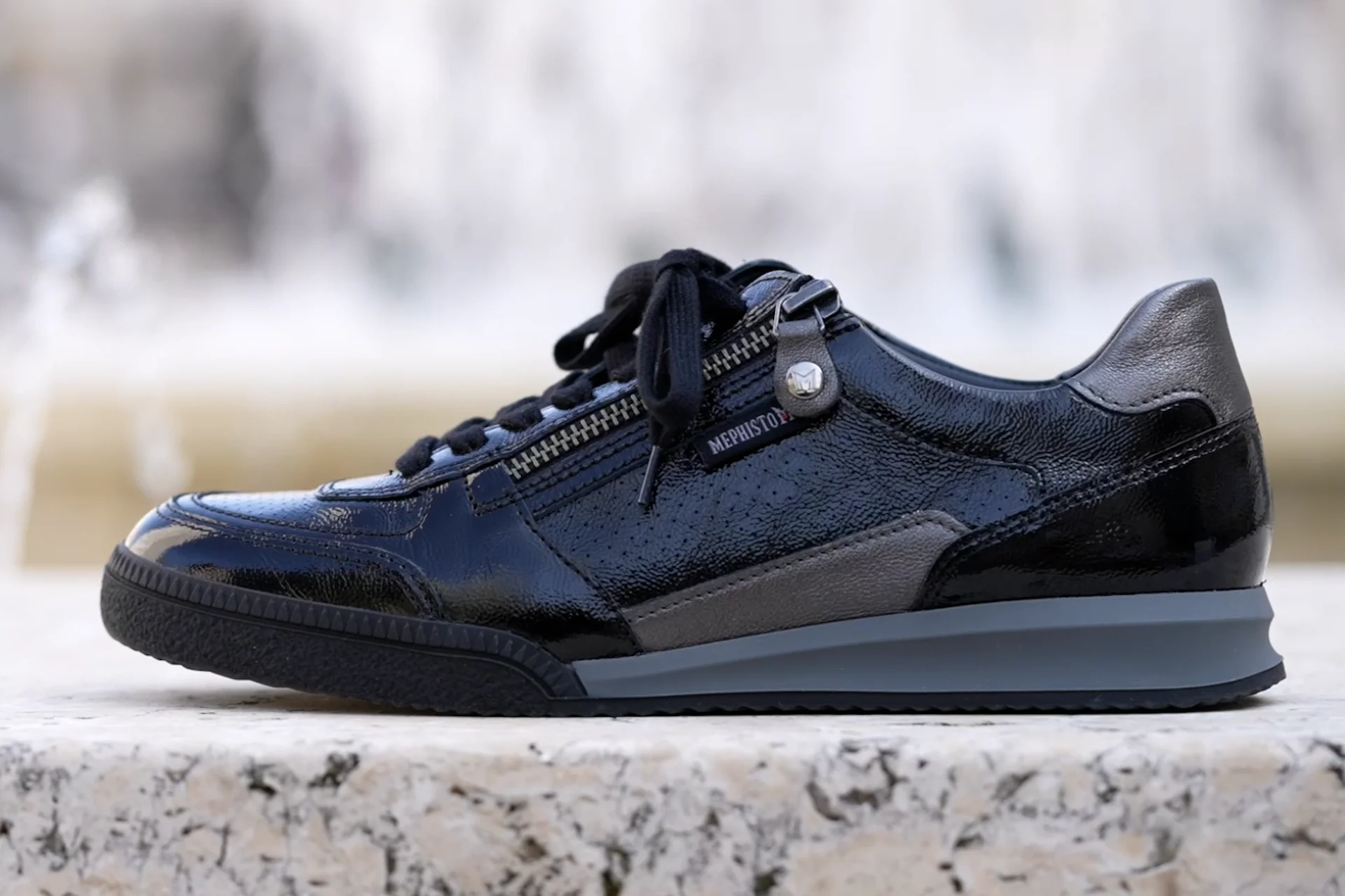 Mefisto ブラックメタル black l MEPHISTO WALIE | Mujer Sneaker Negro Cuero Barniz | Mephisto.com