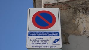 La majoria del govern decanta la votació i els aparcaments es gestionaran a través d'un contracte de serveis