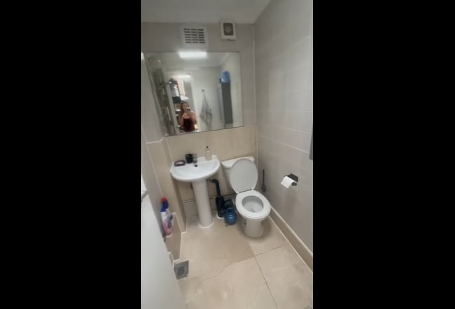 🌟 Bright & Private Studio Flat – No Housemates | Main Photo