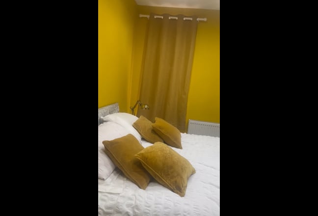 En-suite room, Droylsden, 15mins to City/ctr Main Photo