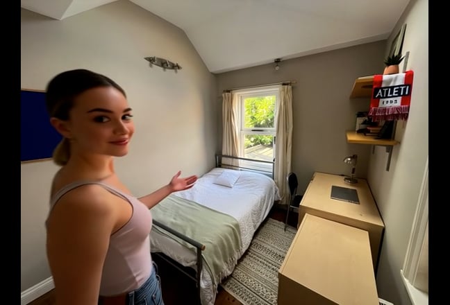 Deal of the year! £90 PW bills included. Lenton Main Photo