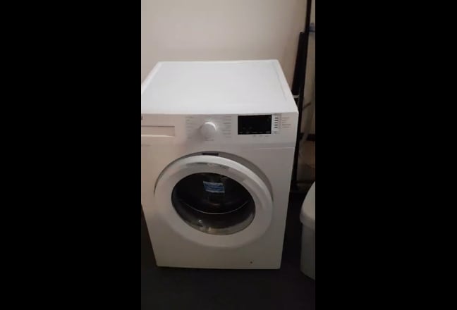 Two large rooms or 1 bed flat  Main Photo