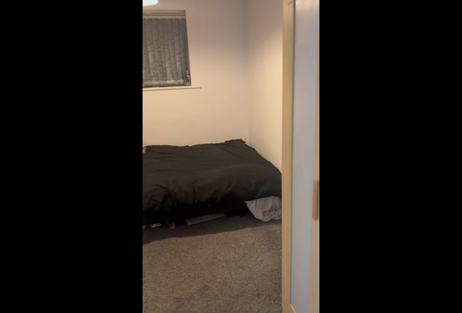 Double room in 2 bed central Manchester flat Main Photo