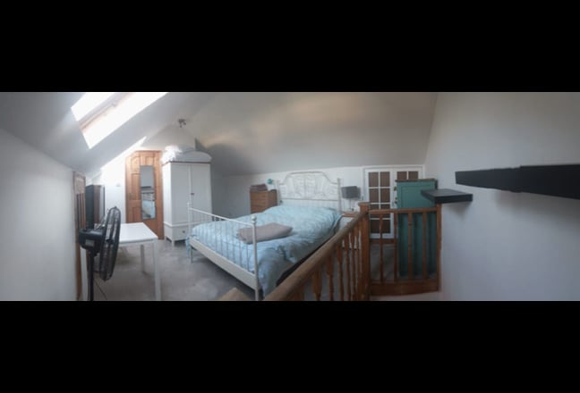 Loft with ensuite  Main Photo