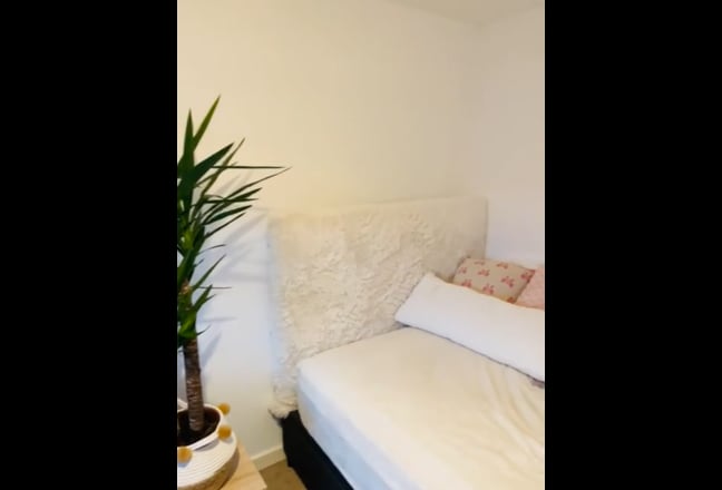Ensuite Room Available In G72 - Dog Lovers Welcome Main Photo