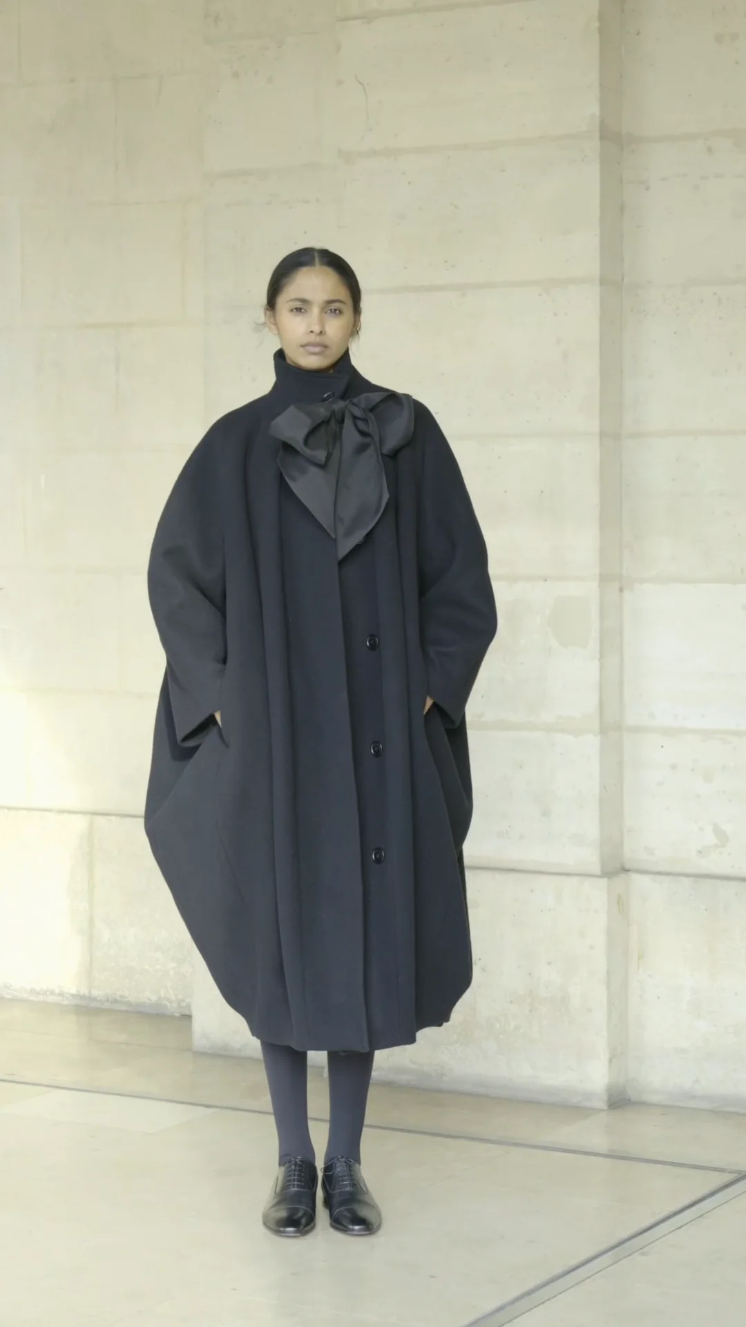 VIKTOR&ROLF ヴィクター&ロルフ コート46 VIKTOR&ROLF ヴィクター&ロルフ コート46 VIKTOR&ROLF