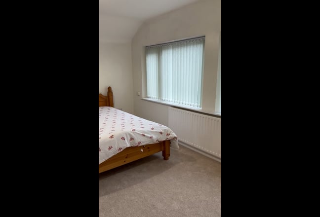 Double bedroom newly refurbished  Main Photo