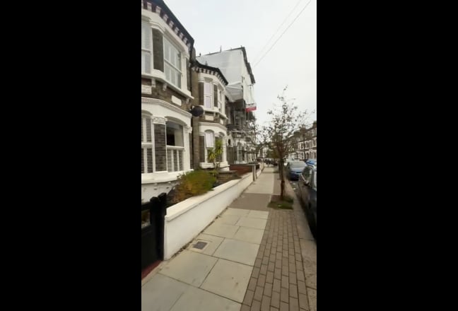 Fab 2 Bed Split Level Flat on Lavender Sweep Main Photo