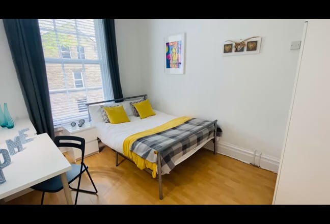 Lovely En-Suite Double Room in Broomhill Main Photo