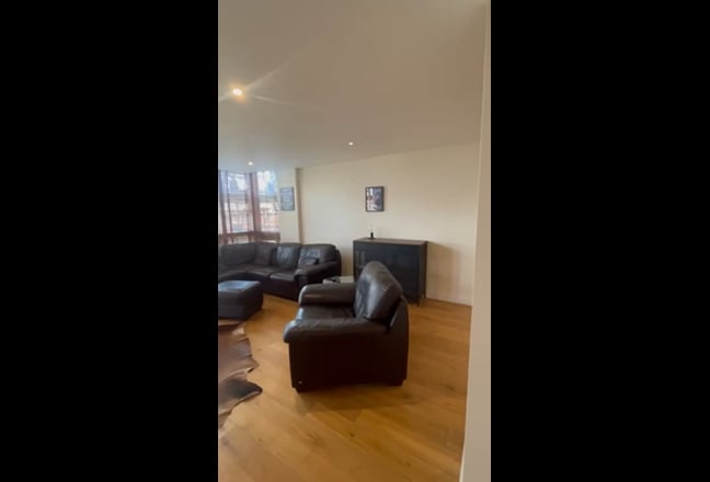 Available room  Main Photo