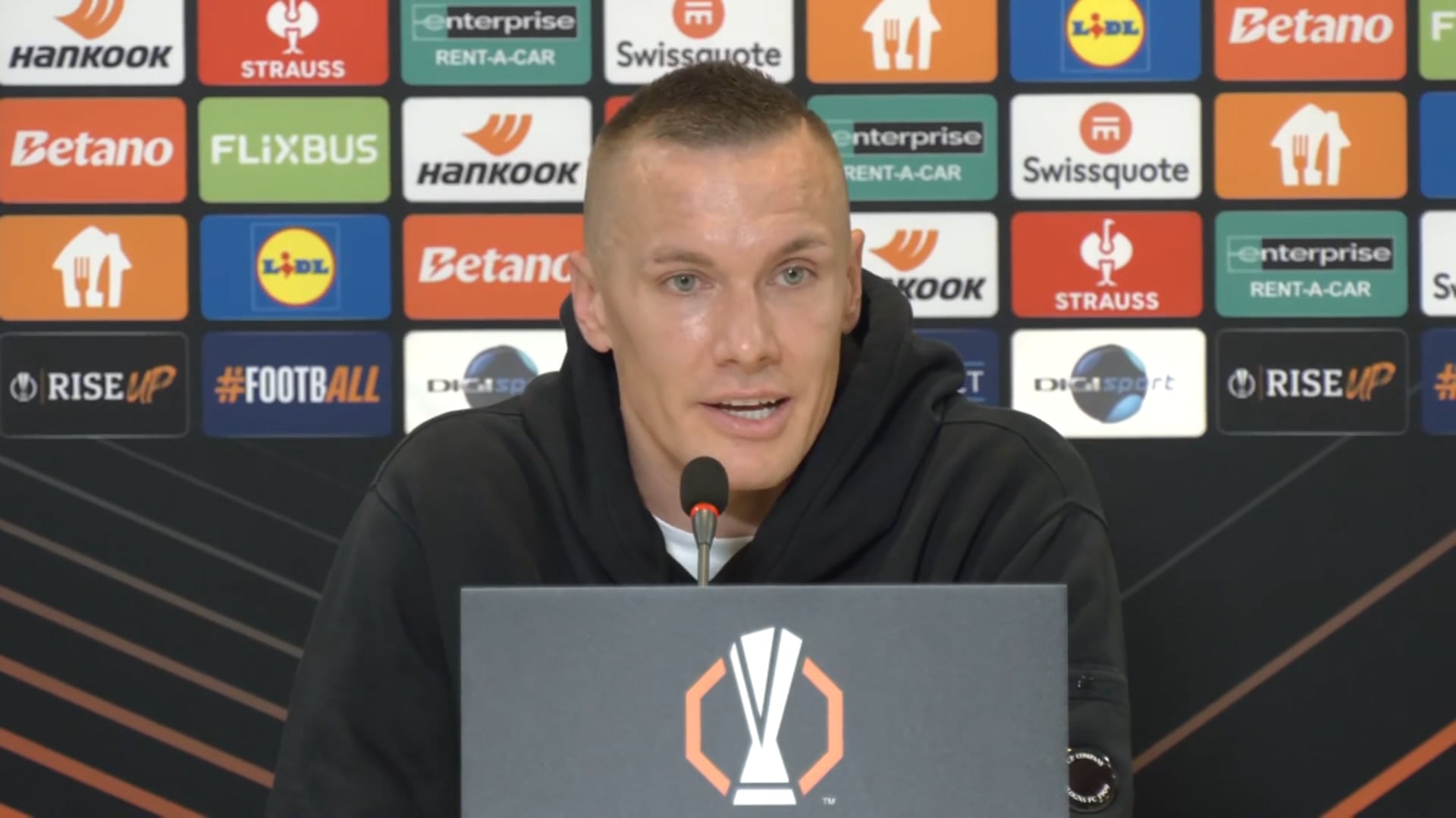 Skorupski: “Vincere per Italiano, vorrei chiudere la carriera qui”