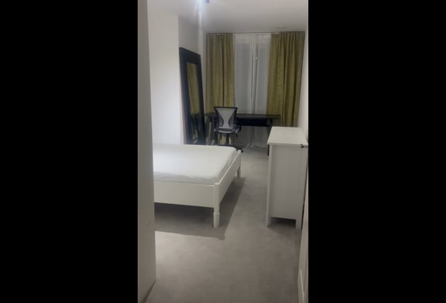 Large room in a quiet area Main Photo