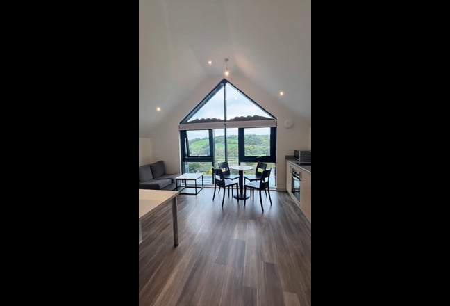 Roof Top Studio available! Main Photo