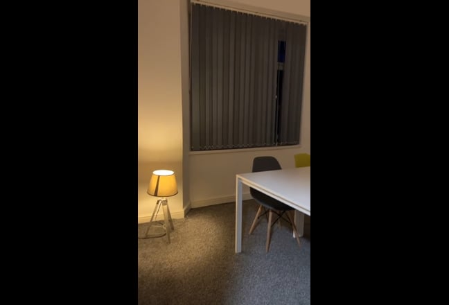 Room Available - Adamsdown Square Near City Centre Main Photo