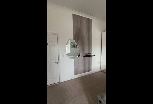 Room Close to City Centre Main Photo