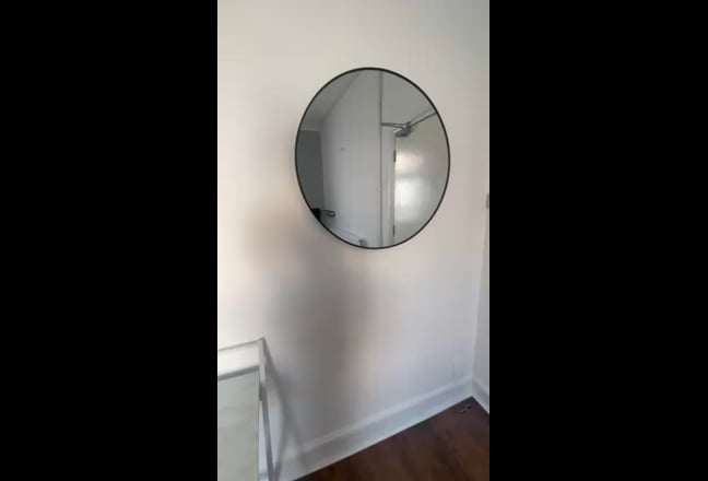 Spacious Room /3 Bathrooms/All Bills Included Main Photo