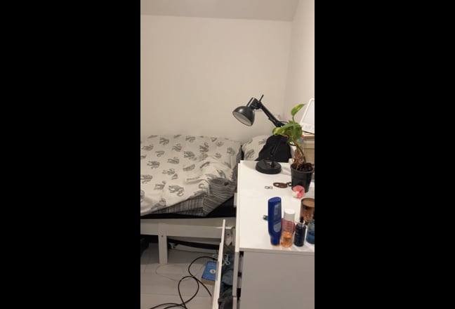 Large double room in Arsenal Main Photo