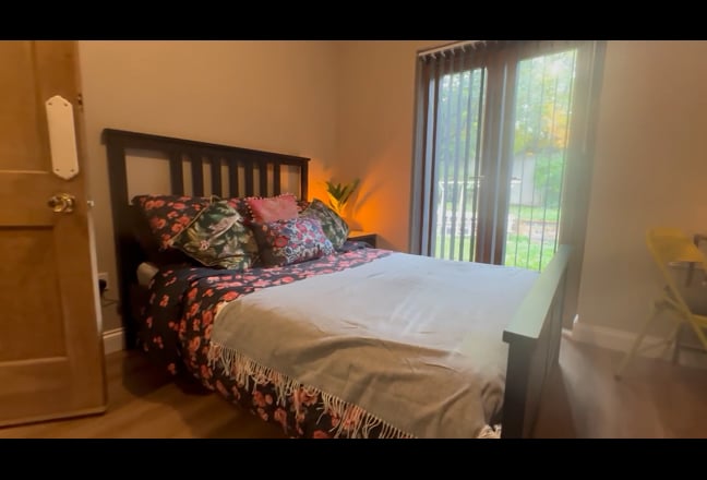All Female, Double Room,Mapperley.  Bills Included Main Photo