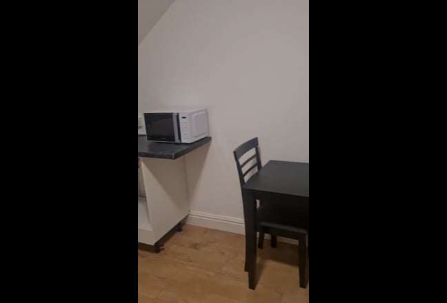 Studio IG3 (Bills Included) Main Photo