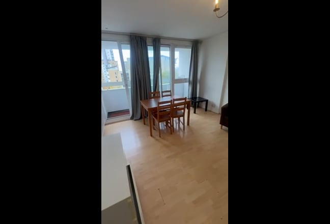 Need female flatmate for 1Bed flat share Main Photo