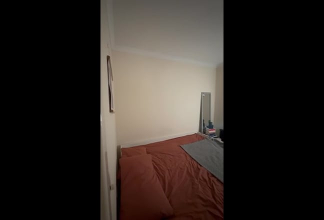 Double room in Woolwich (women only)  Main Photo