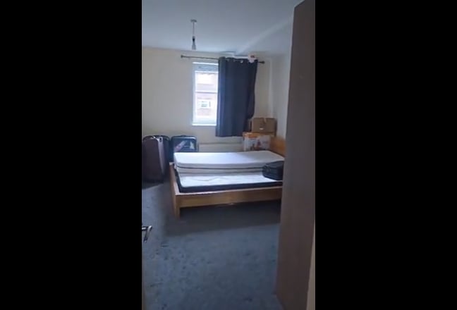 Looking for one person for a double Room share Main Photo