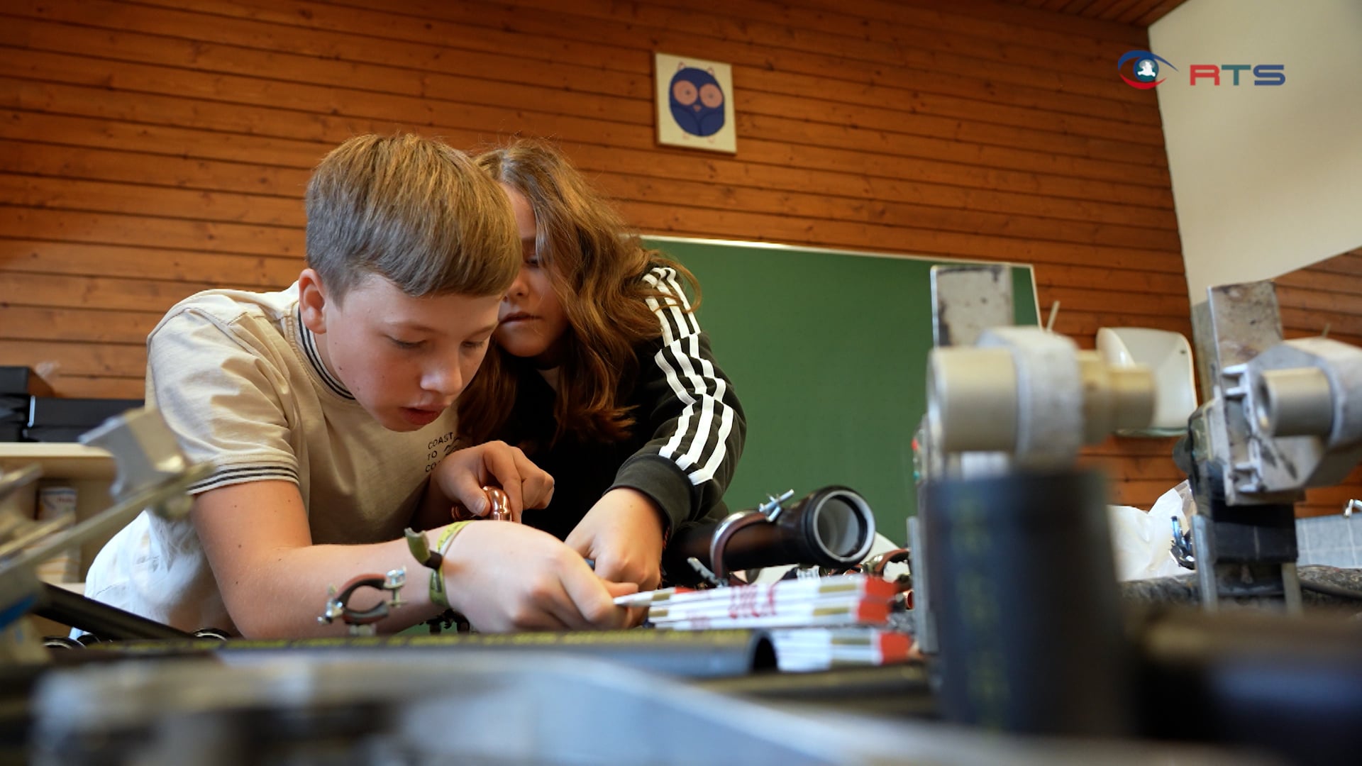 lehre-hautnah-innovationsnetzwerk-bietet-praxis-workshops-fuer-schueler-und-schuelerinnen