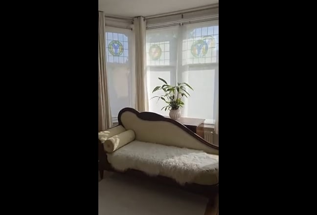 Multiple rooms available by common Main Photo