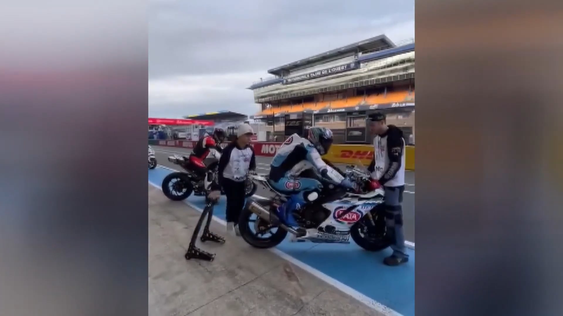 Omar Shili, il giovane pilota che dopo un incidente in macchina è riuscito a realizzare il suo sogno