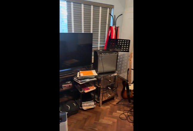 Single Room available Main Photo