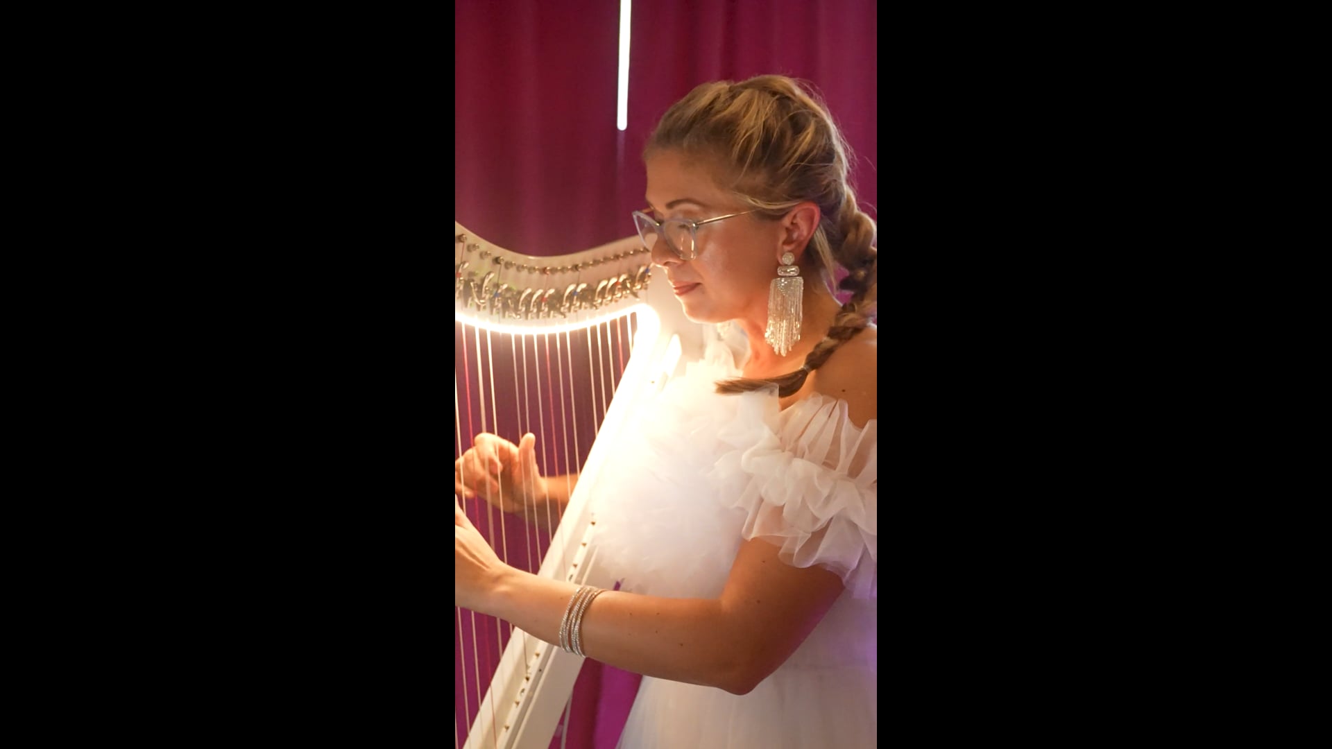 Promotional video thumbnail 2 for Harpist Karina