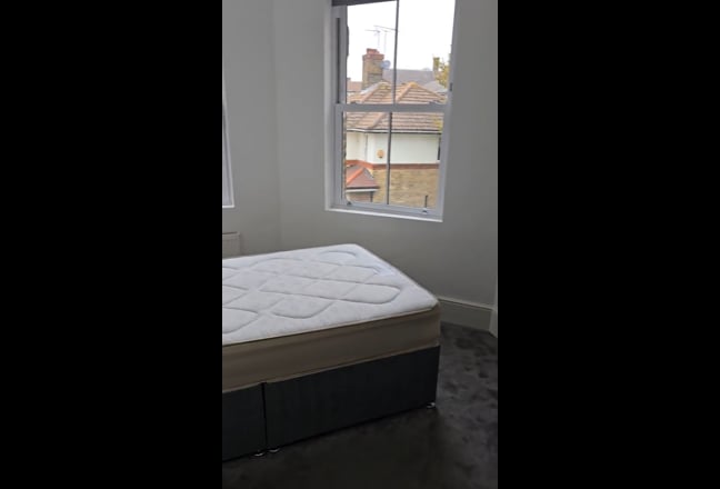 😊 Cozy Double in a Friendly London Bridge Flat Main Photo