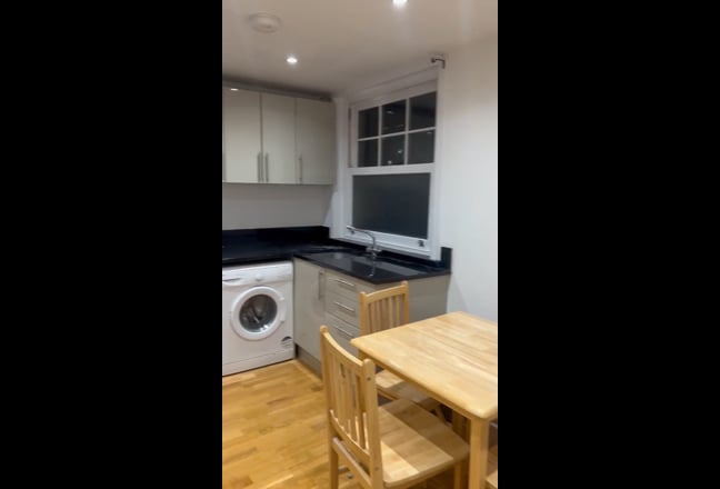 2 Bedroom House 🏠  Main Photo