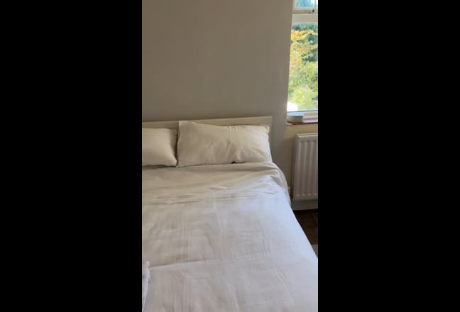 Rooms near Heathrow-perfect for Cabin Crew Main Photo