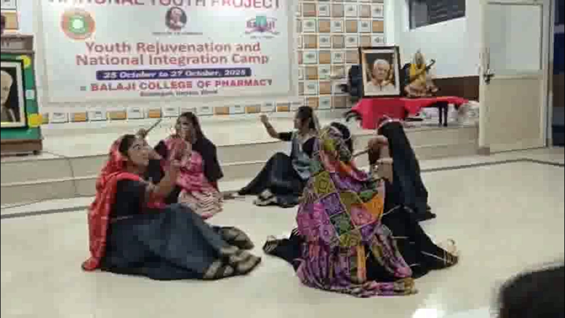 My dear Brothers and sisters you are watching the Riport of National media News Raghuveer Kashyap 