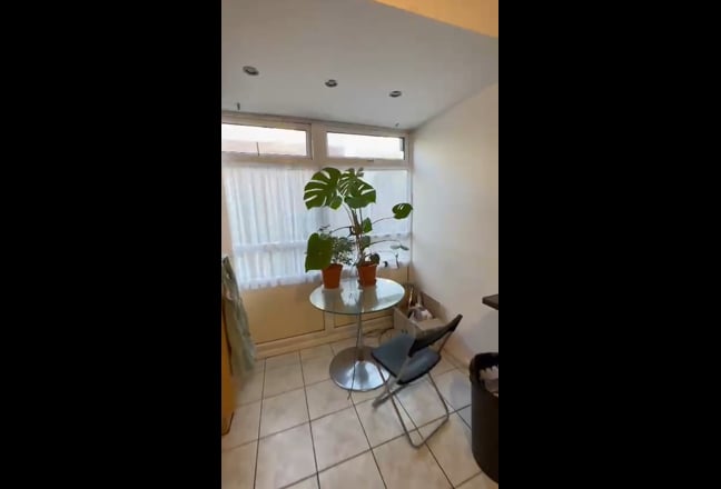 Single room in canary warf Main Photo