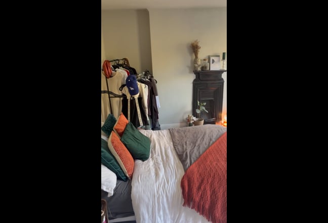 Large double room available in Kennington.  Main Photo