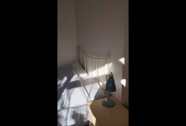 Spacious double room Onslow Village  Main Photo