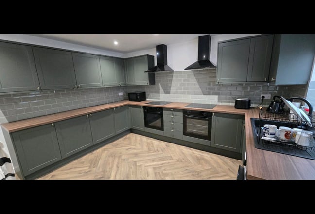 Oct Free | M43 | New 6Bed Hmo High End | Ref 351Mr Main Photo