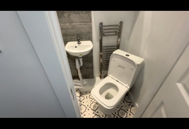 Ensuite Double room near Folkestone Town Centre  Main Photo