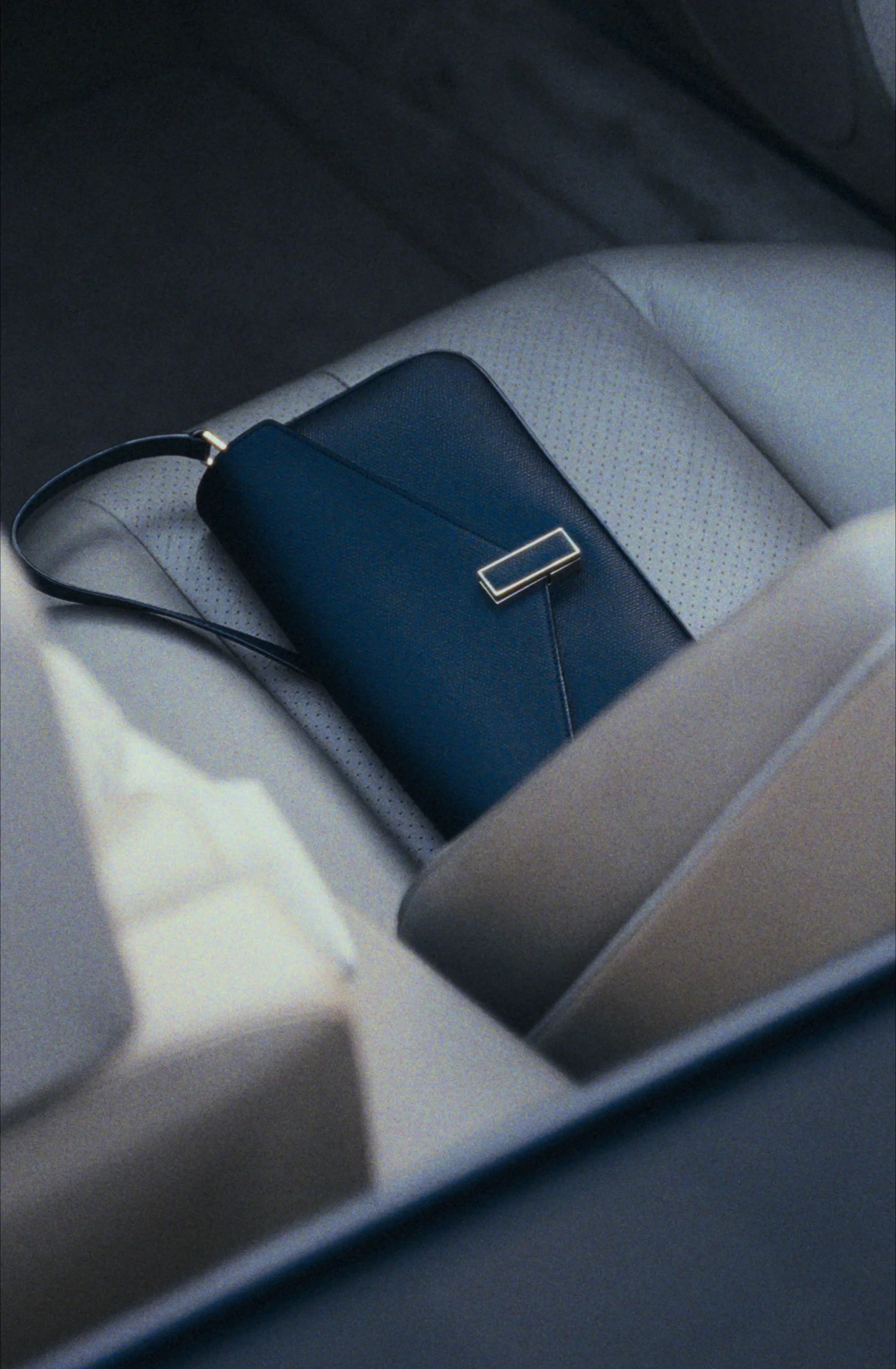 Valextra | ヴァレクストラ 公式オンラインブティック