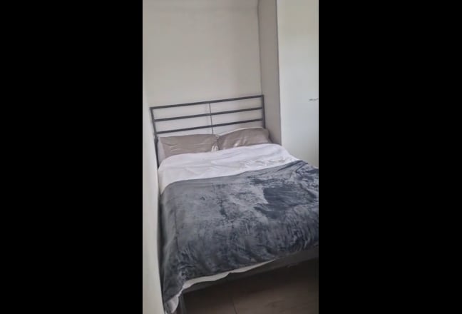 Last Premium Studio Room - Bills Included  Main Photo