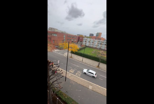 Spacious Room – Hackney Central, LGBT-Friendly Main Photo