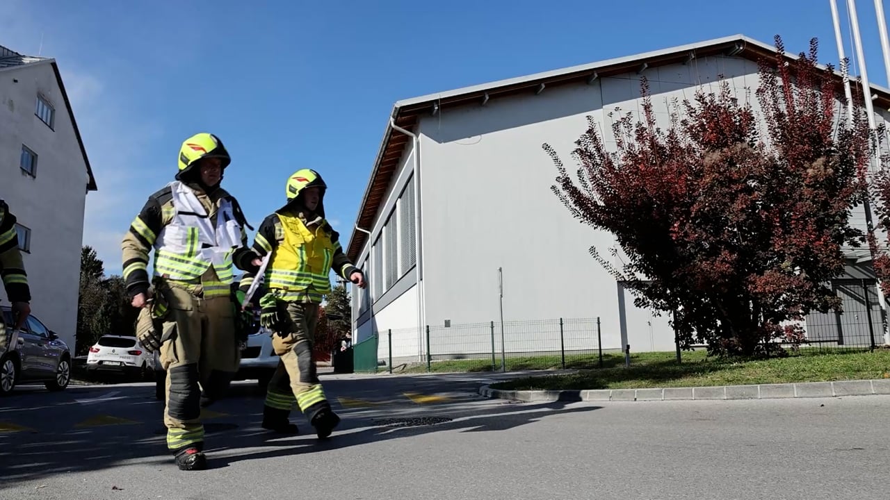 V ustanovi za ostarele izbruhnili štirje požari hkrati. Za gasilci eno najzahtevnejših reševanj.