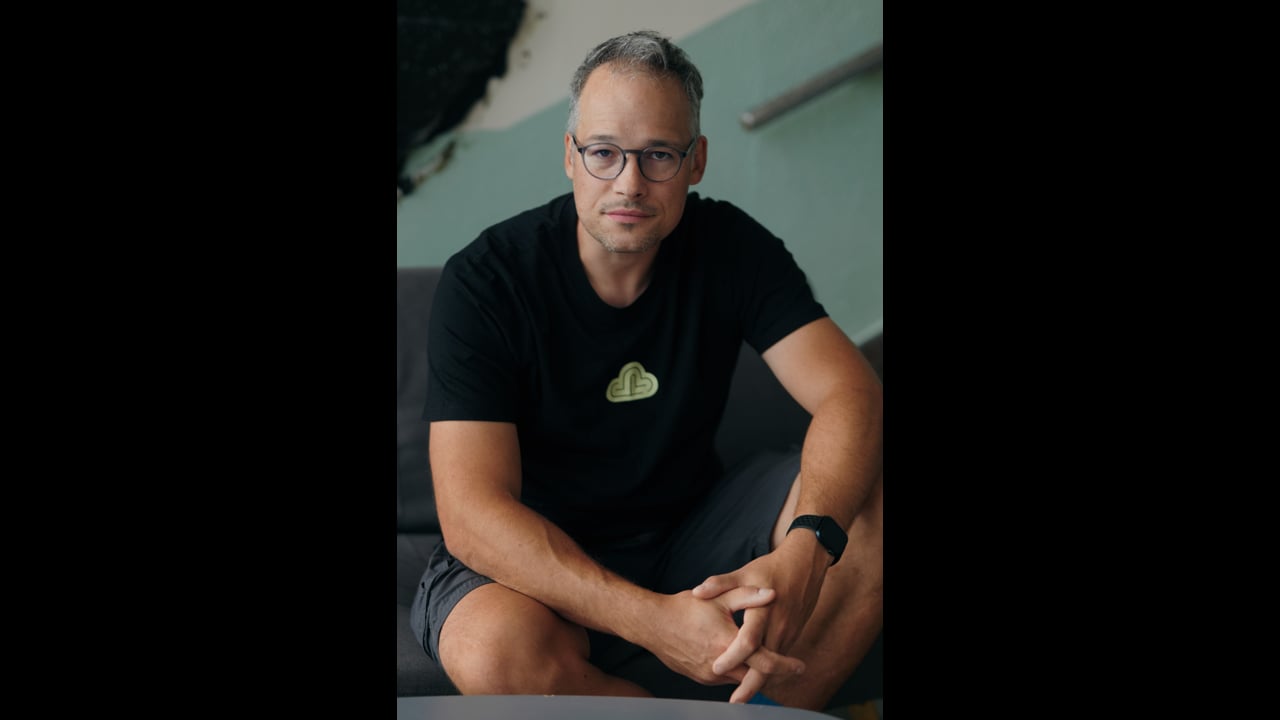 
        
          Adam Hamšík
        

        
          –
        

        
          CEO
        
        